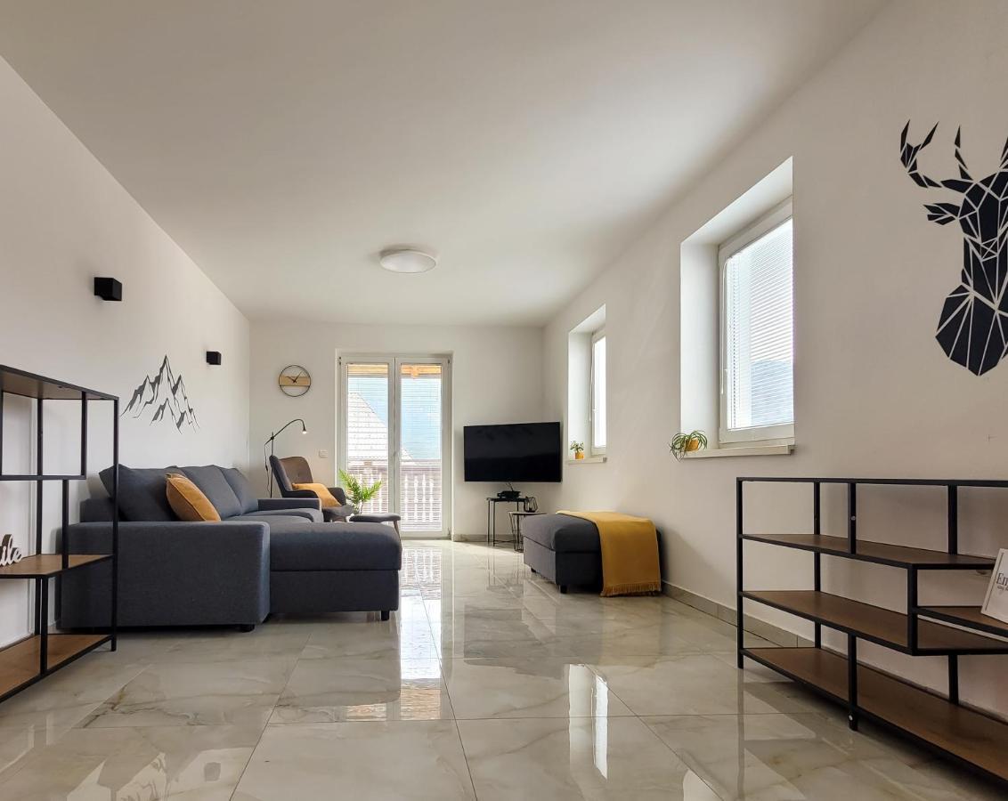 Apartments Julian Experience Ratece Bagian luar foto